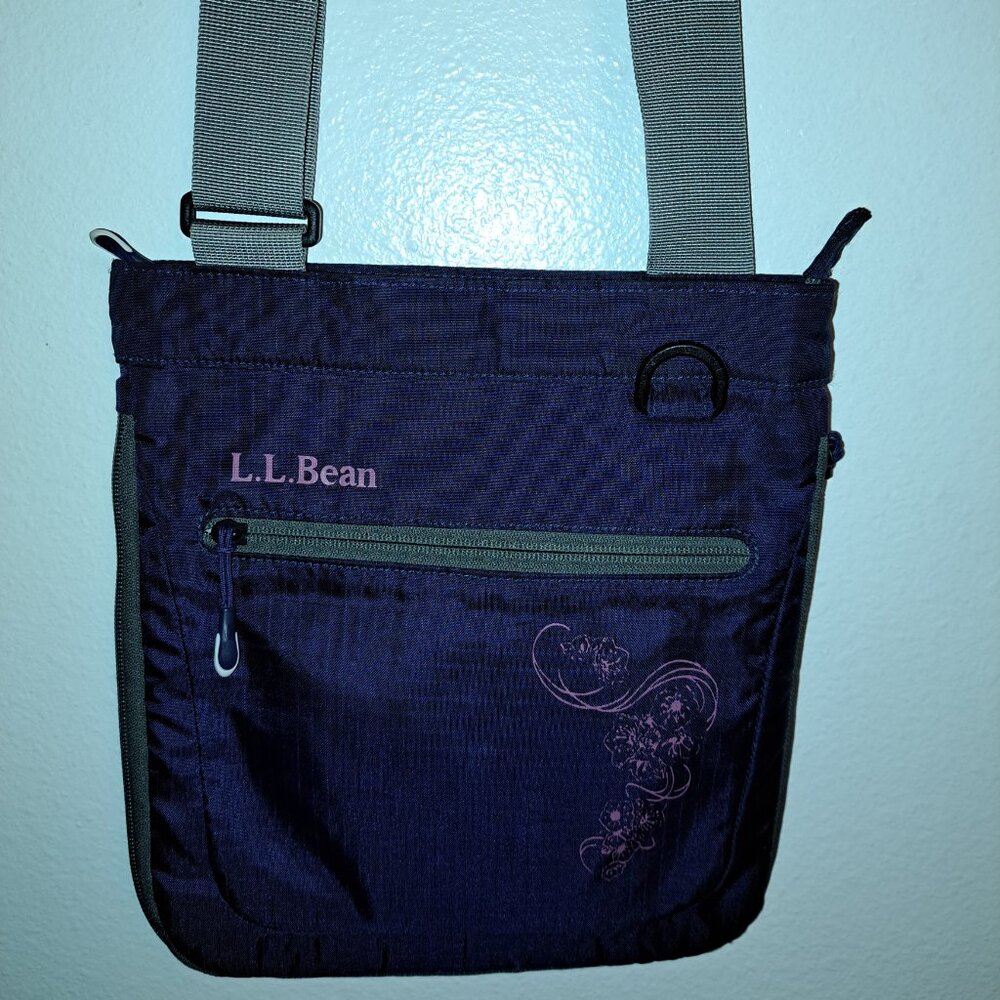 L.L. Bean Purple Crossbody Bag, Nylon, Expandable, Flower Swirl, Travel, Hiking - Picture 11 of 12